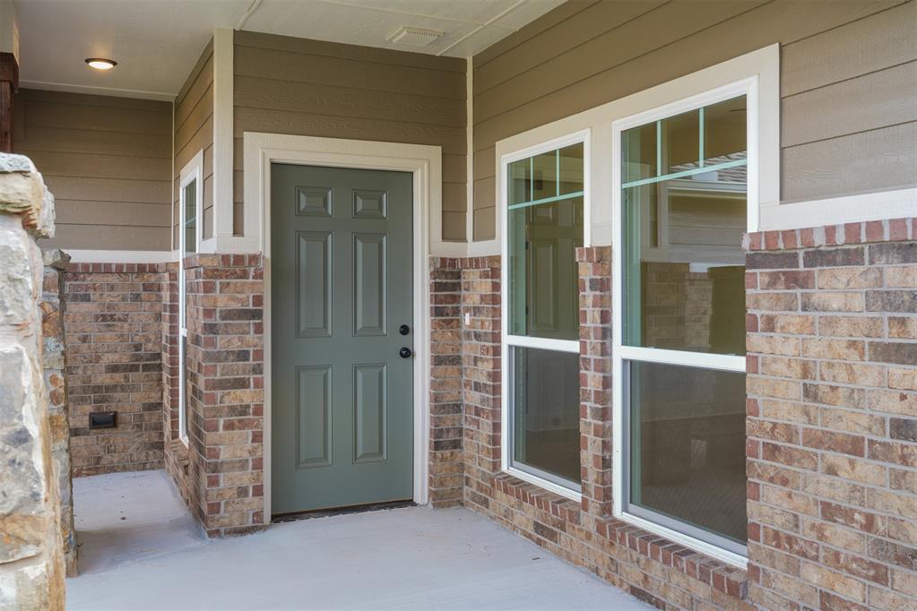 3711 Eureka Drive Property Photo 3