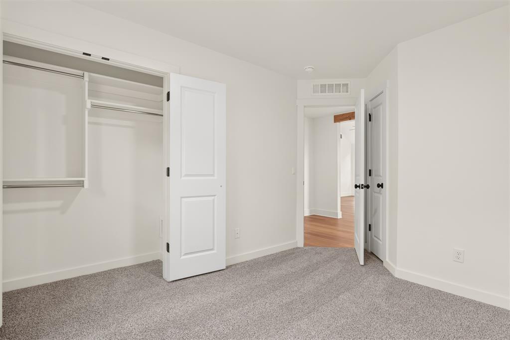 3711 Eureka Drive Property Photo 18