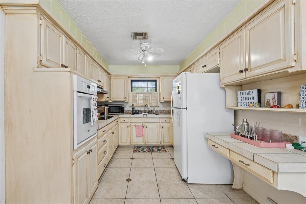 910 Mccall Drive Property Photo 15