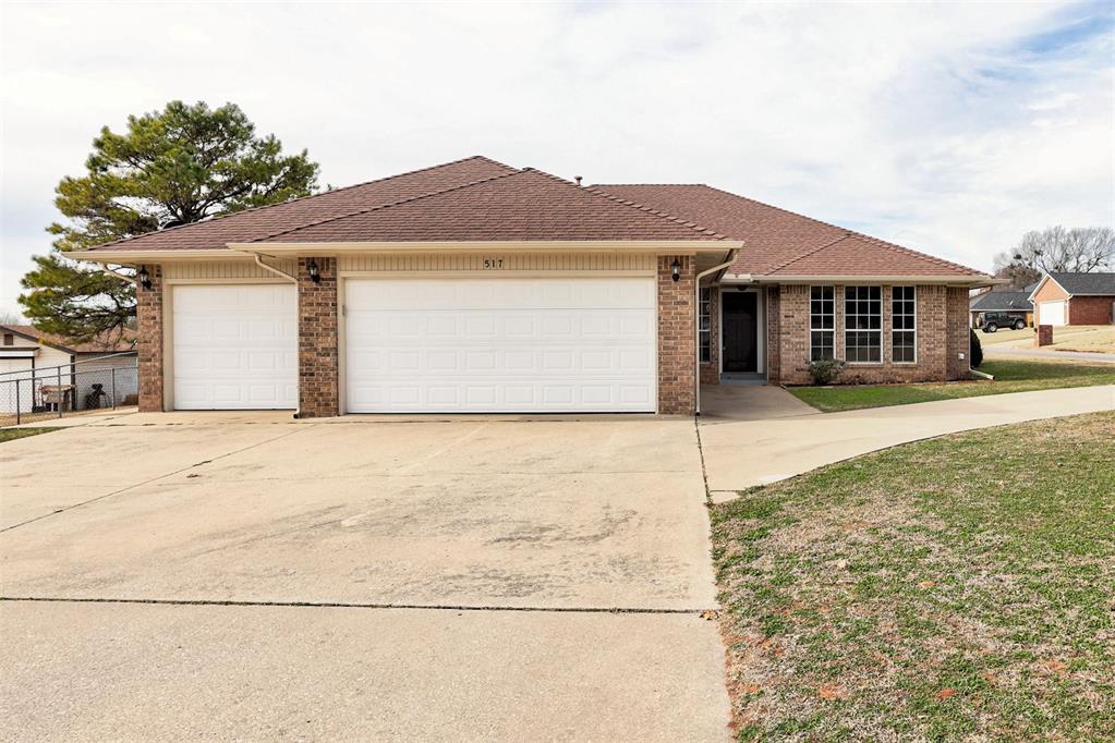 517 Bob White Drive Property Photo 1