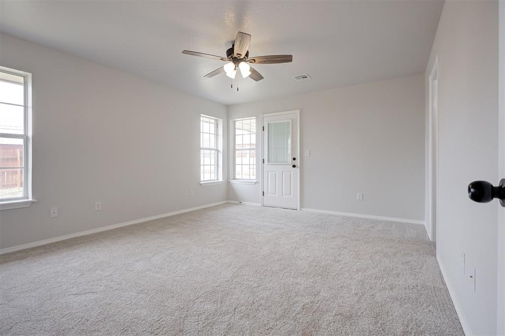 517 Bob White Drive Property Photo 24