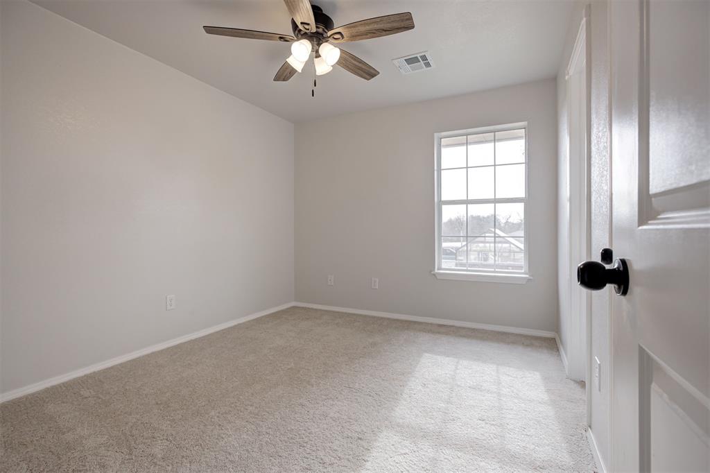 517 Bob White Drive Property Photo 35
