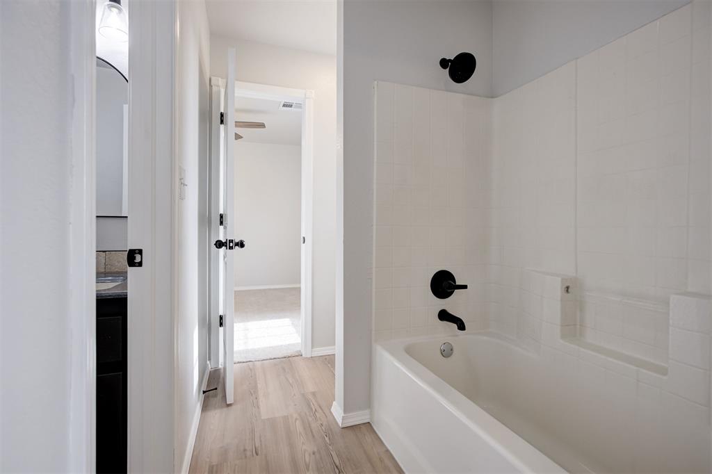 517 Bob White Drive Property Photo 38