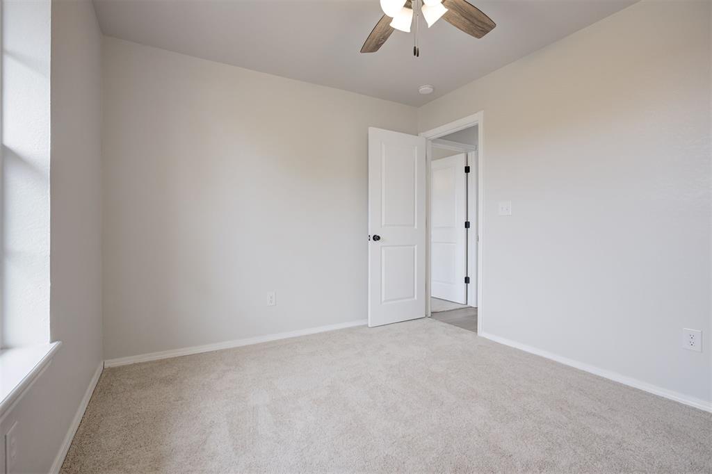 517 Bob White Drive Property Photo 44