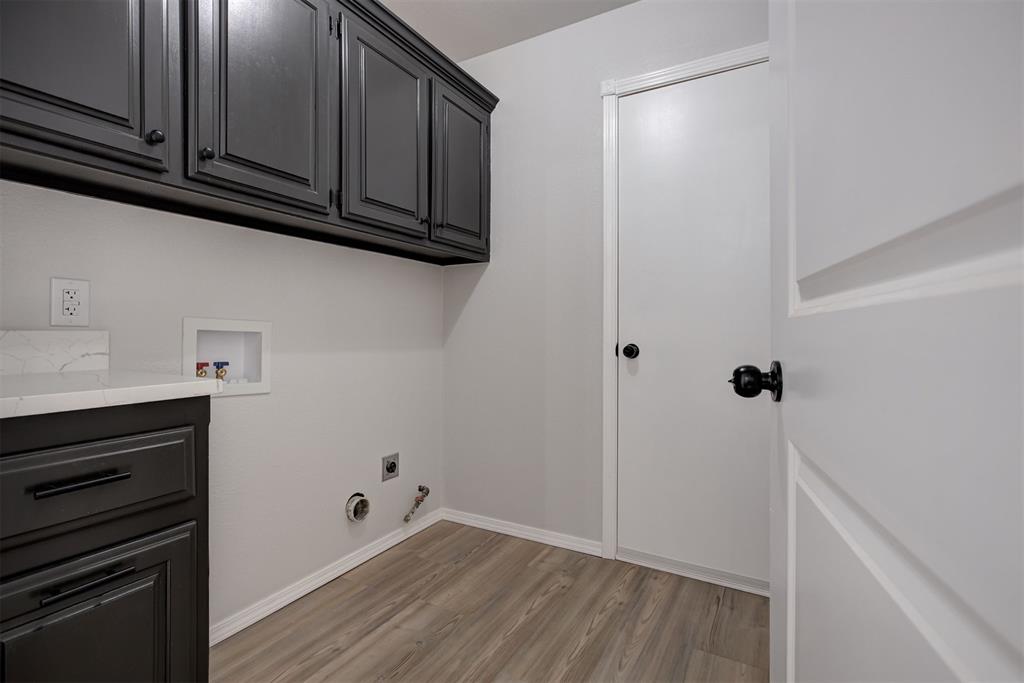 517 Bob White Drive Property Photo 45