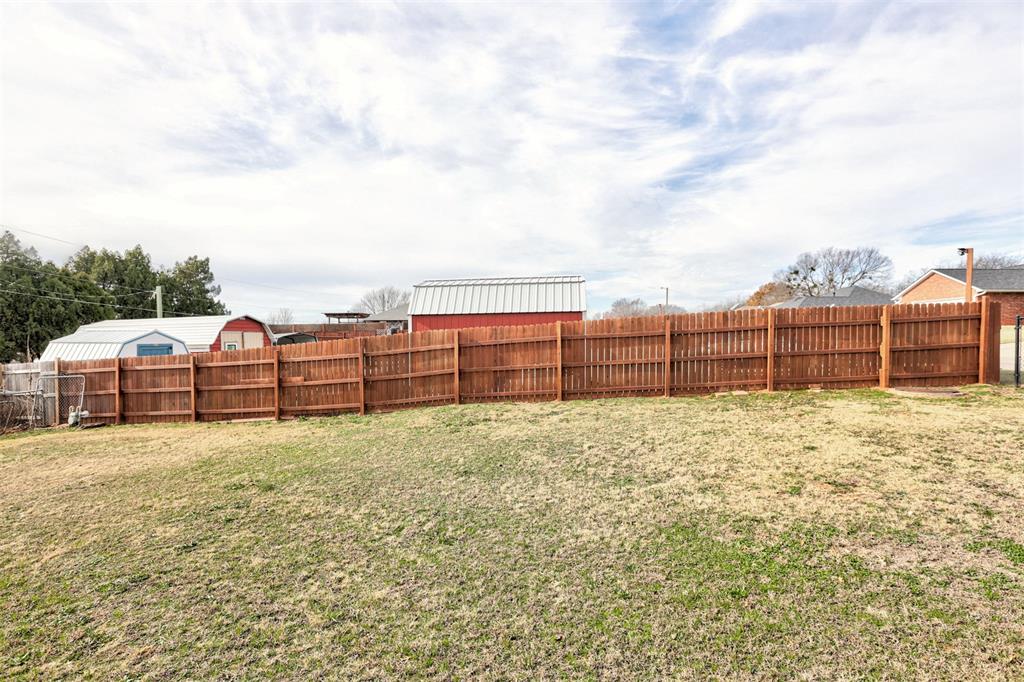 517 Bob White Drive Property Photo 48
