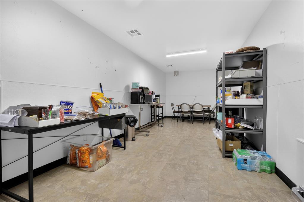 9064 S Us 77 Highway Property Photo 25