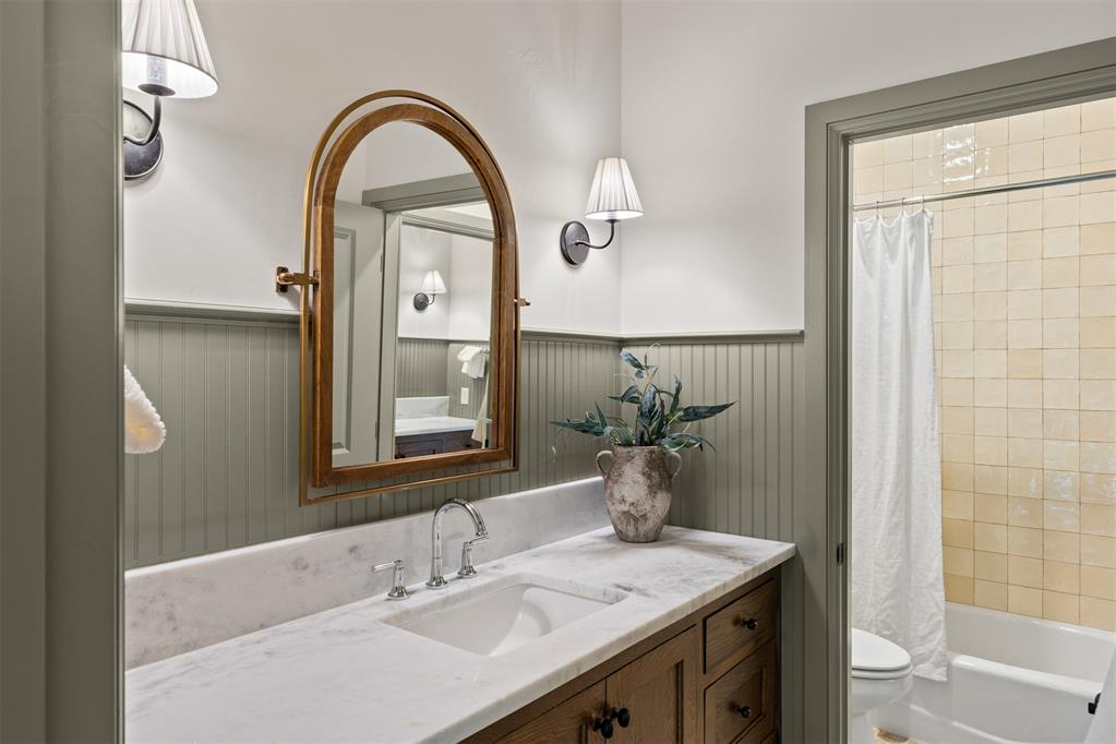 7524 Walk In The Park Drive Property Photo 42