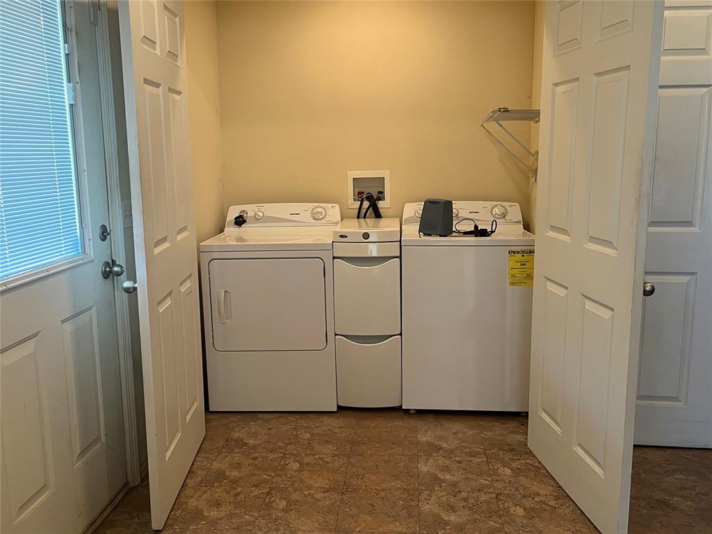 216 N Bk 1600 Road Property Photo 14