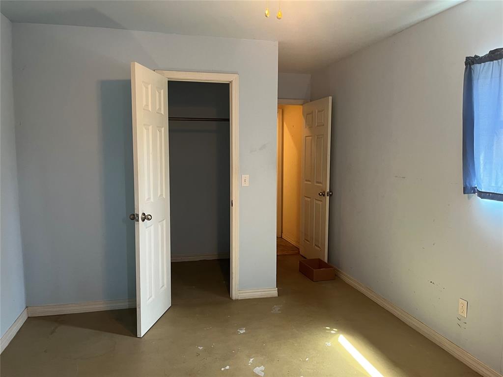 216 N Bk 1600 Road Property Photo 16