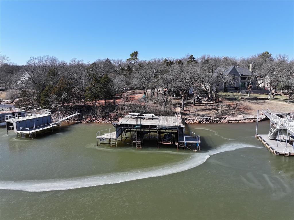 24 W Shore Drive Property Photo 2