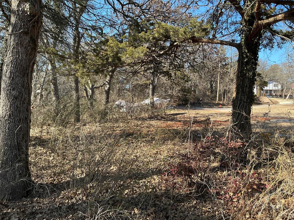24 W Shore Drive Property Photo 6