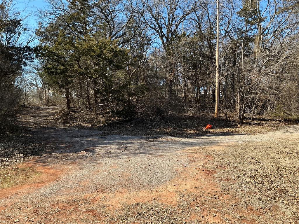 24 W Shore Drive Property Photo 9