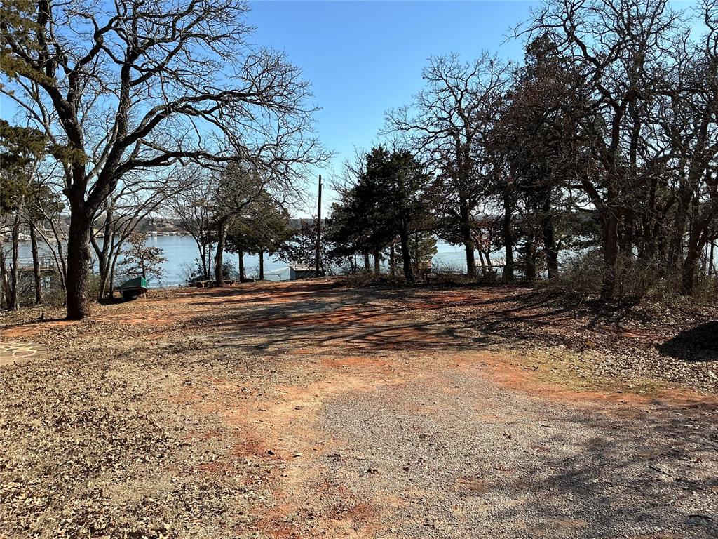 24 W Shore Drive Property Photo 11