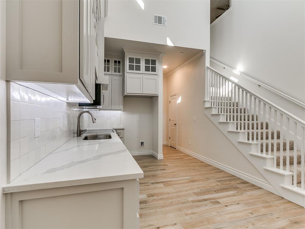 4704 Stelens Court Property Photo 4
