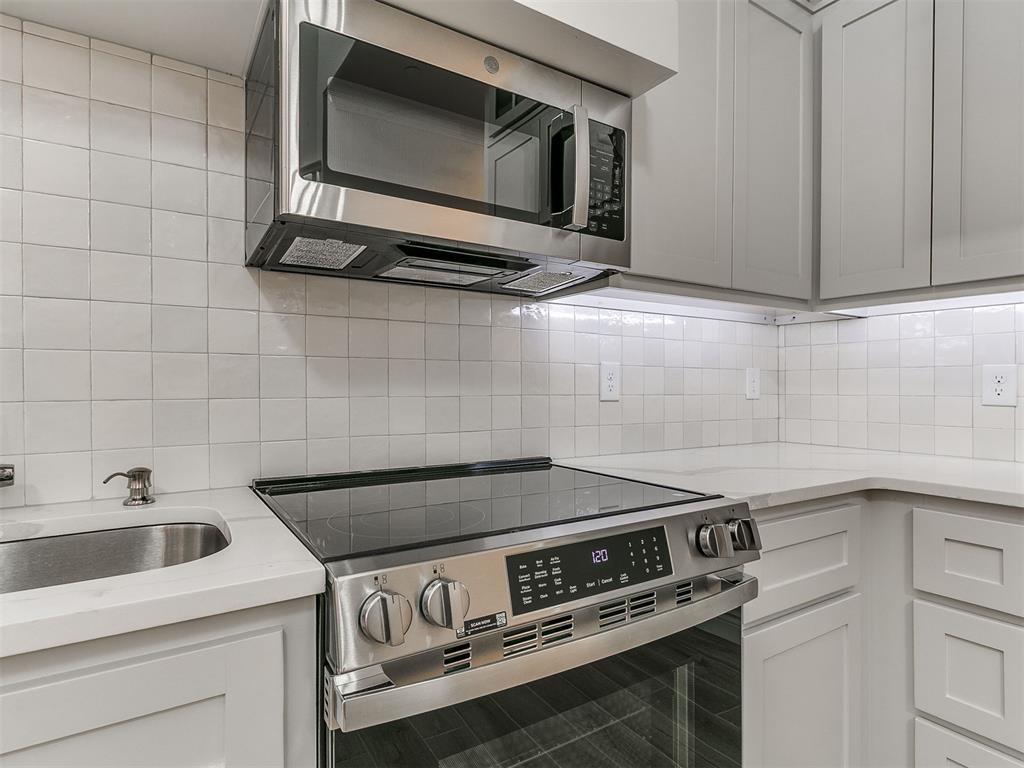 4704 Stelens Court Property Photo 7