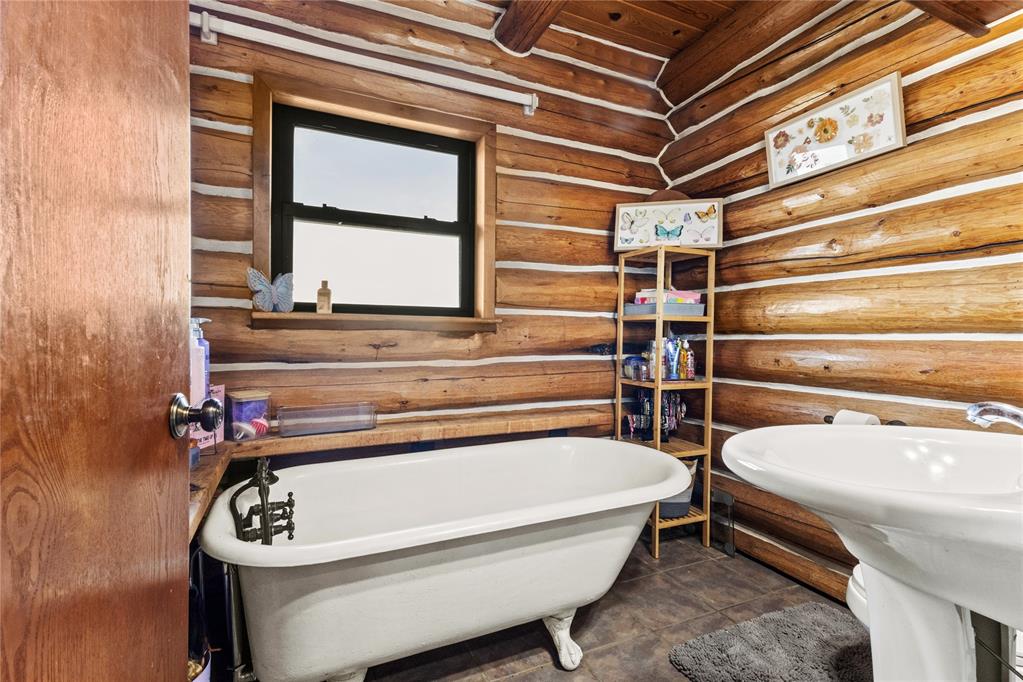 11655 Highway 60 Property Photo 25