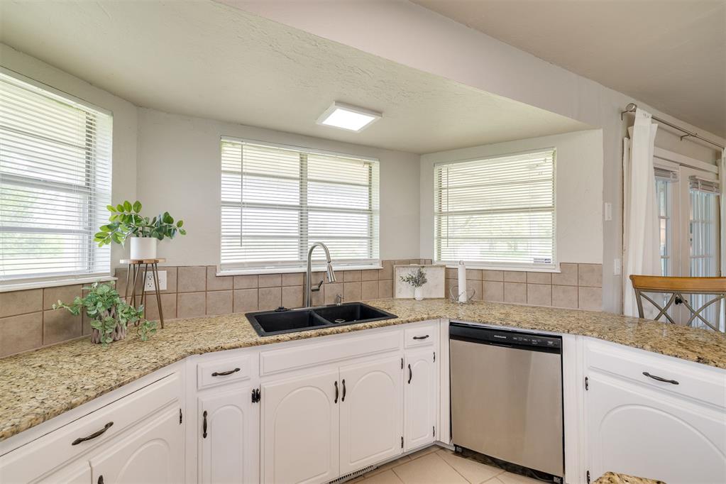 5201 Washington Boulevard Property Photo 7
