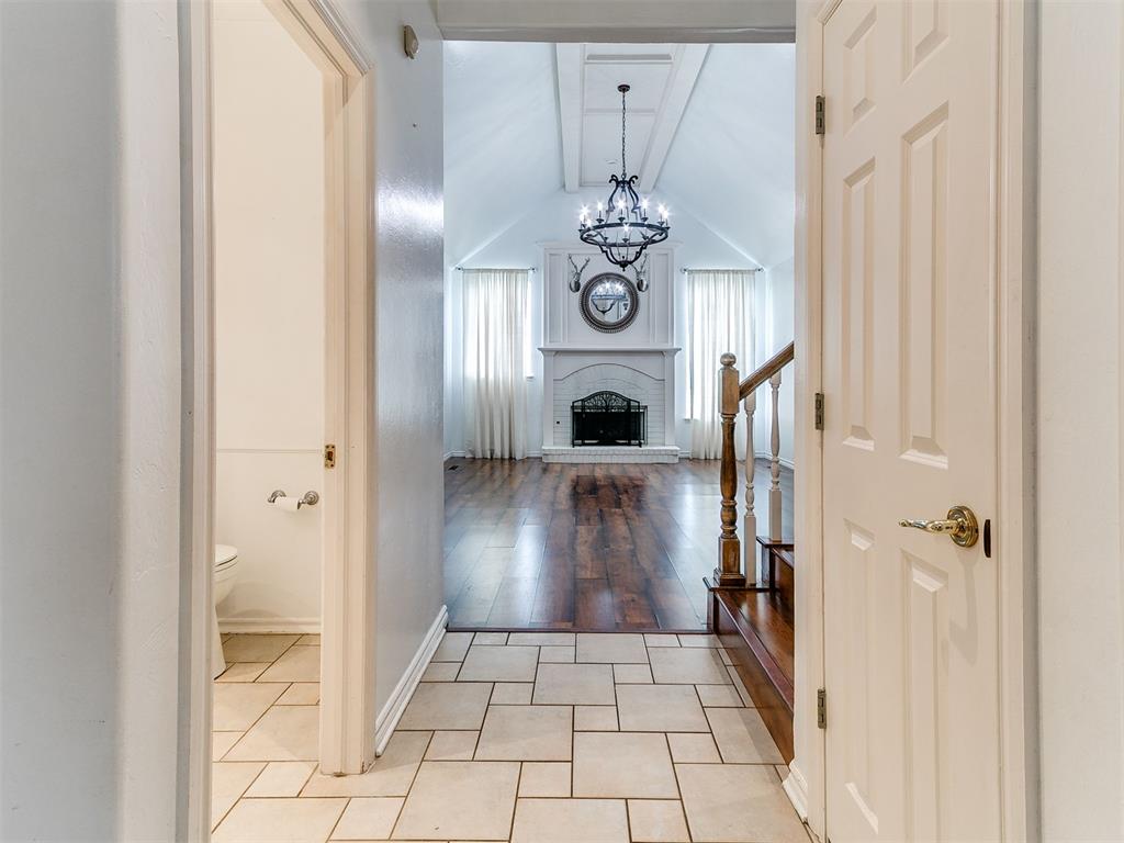 16516 Covington Manor Property Photo 4