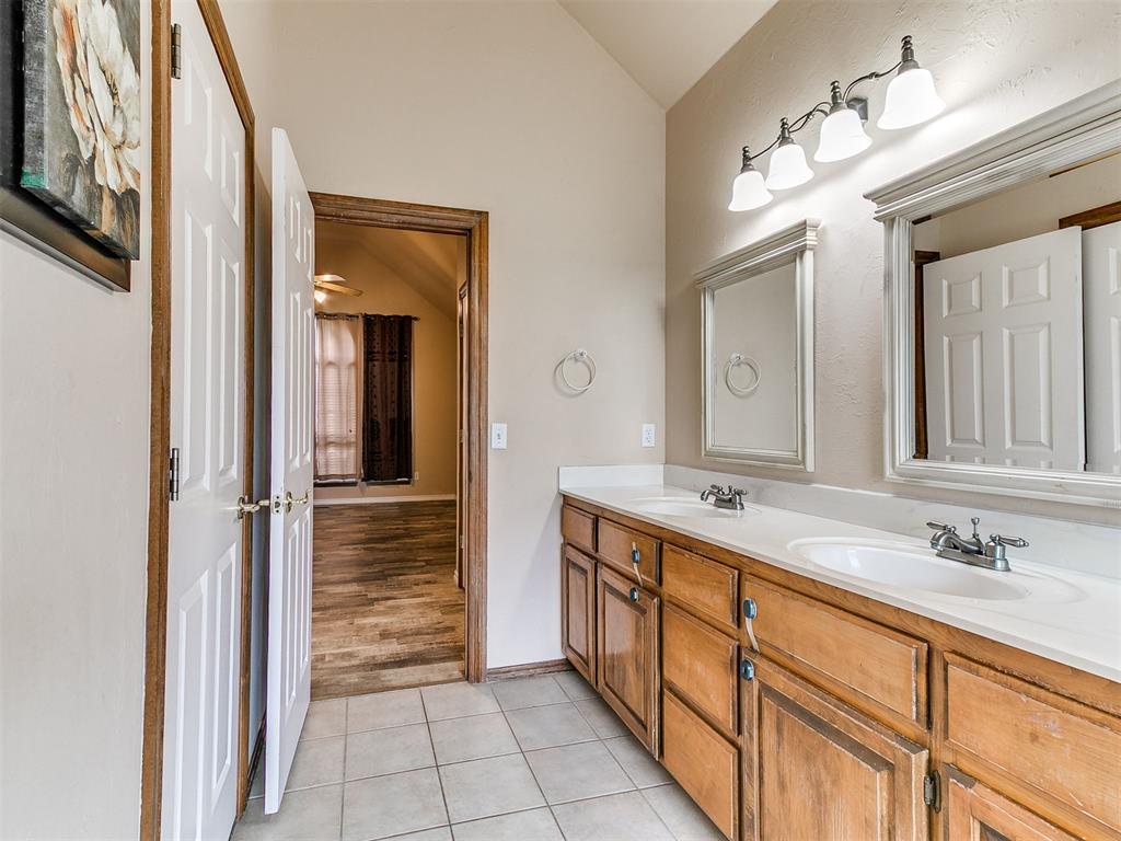 16516 Covington Manor Property Photo 26