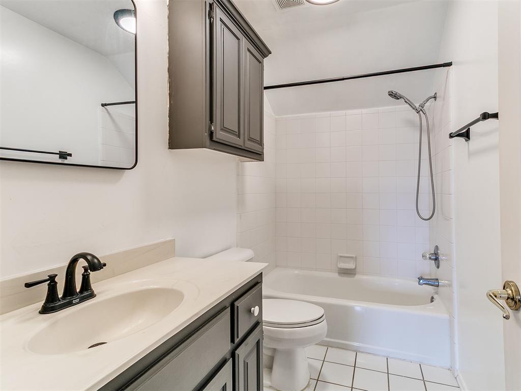 16516 Covington Manor Property Photo 33