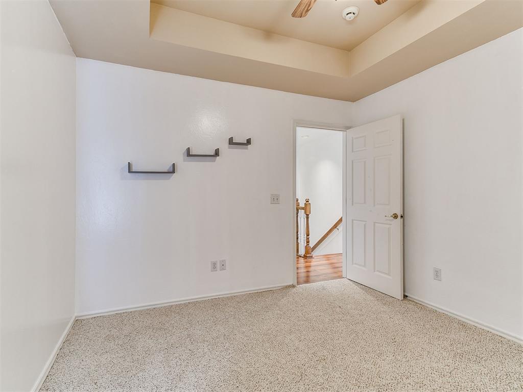 16516 Covington Manor Property Photo 36