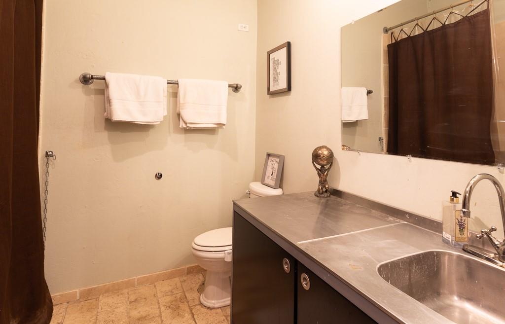 3012 N Robinson Avenue Property Photo 26