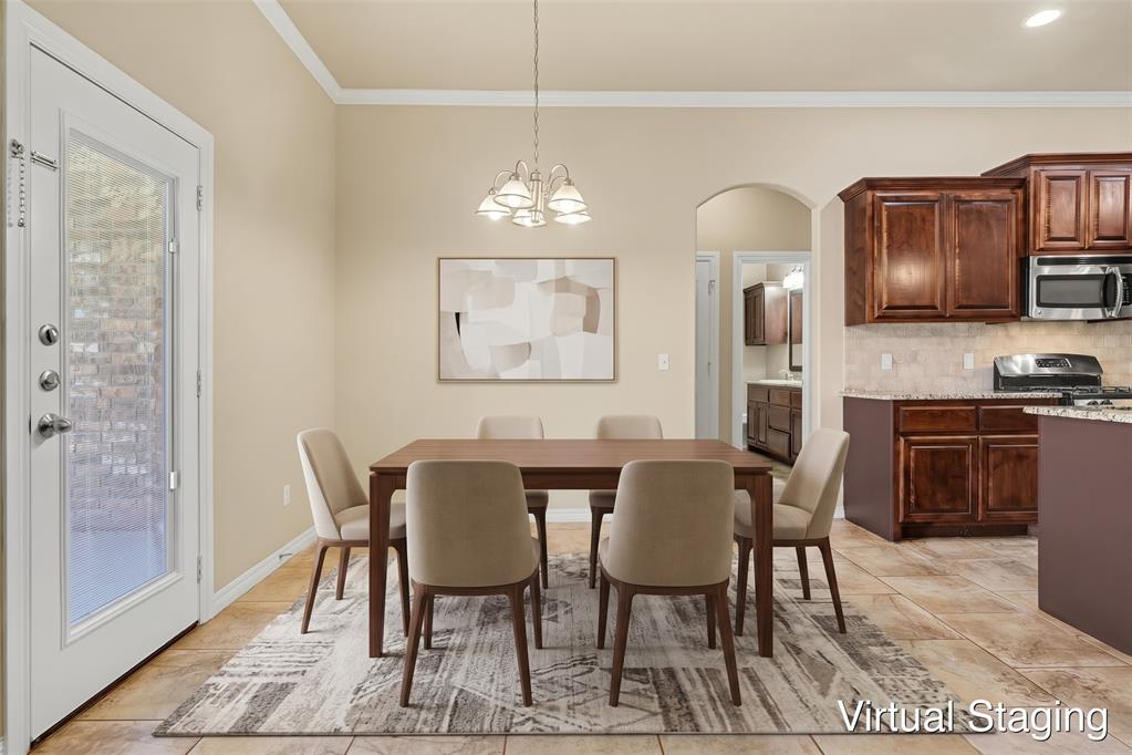 2400 Bretton Lane Property Photo 10