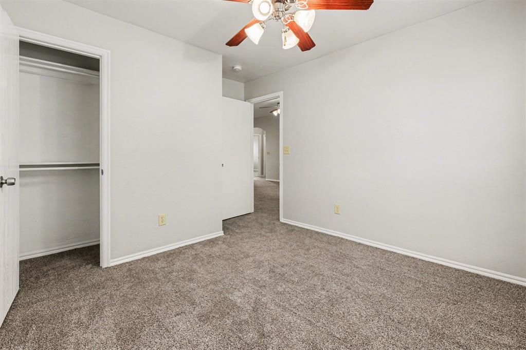 8613 Sw 46th Place Property Photo 12
