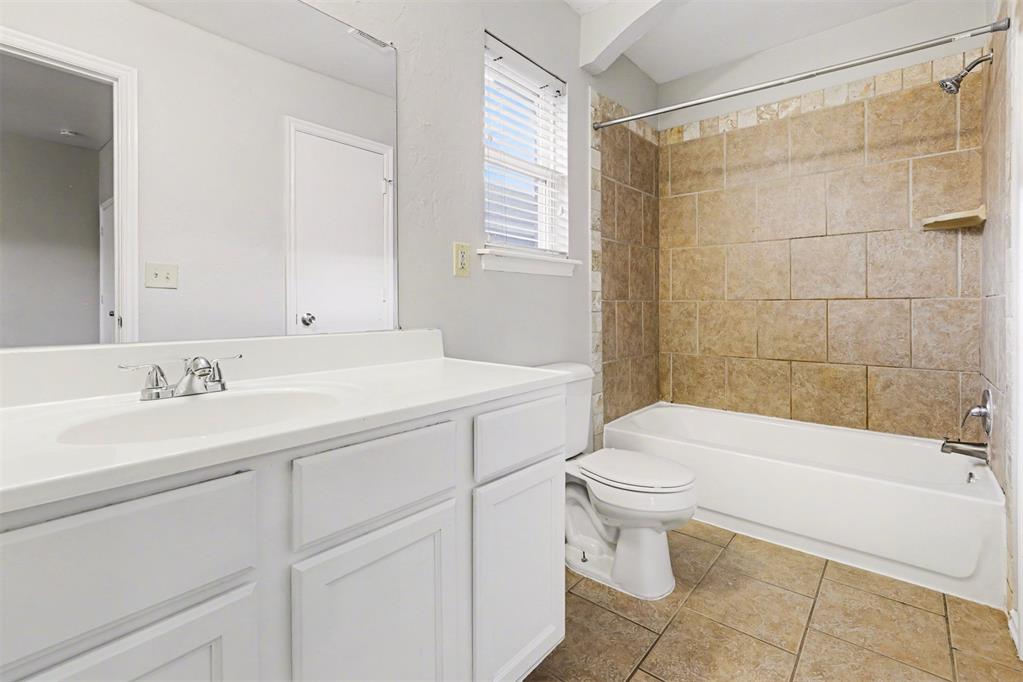 8613 Sw 46th Place Property Photo 17