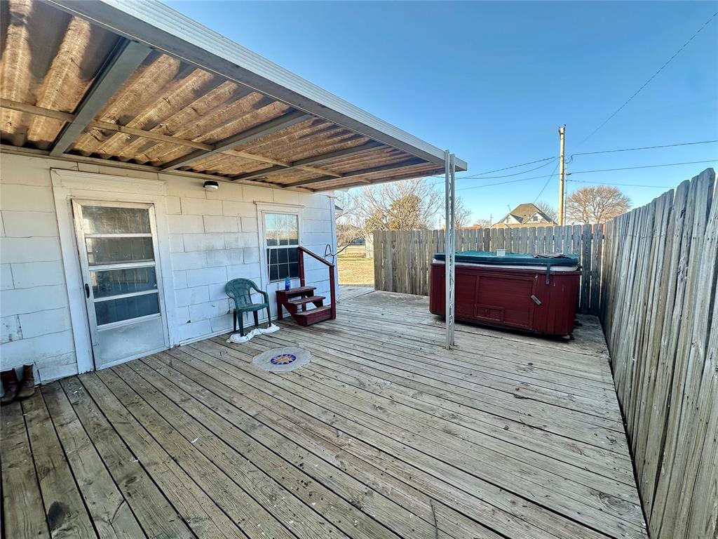 100 Chickasaw Avenue Property Photo 6