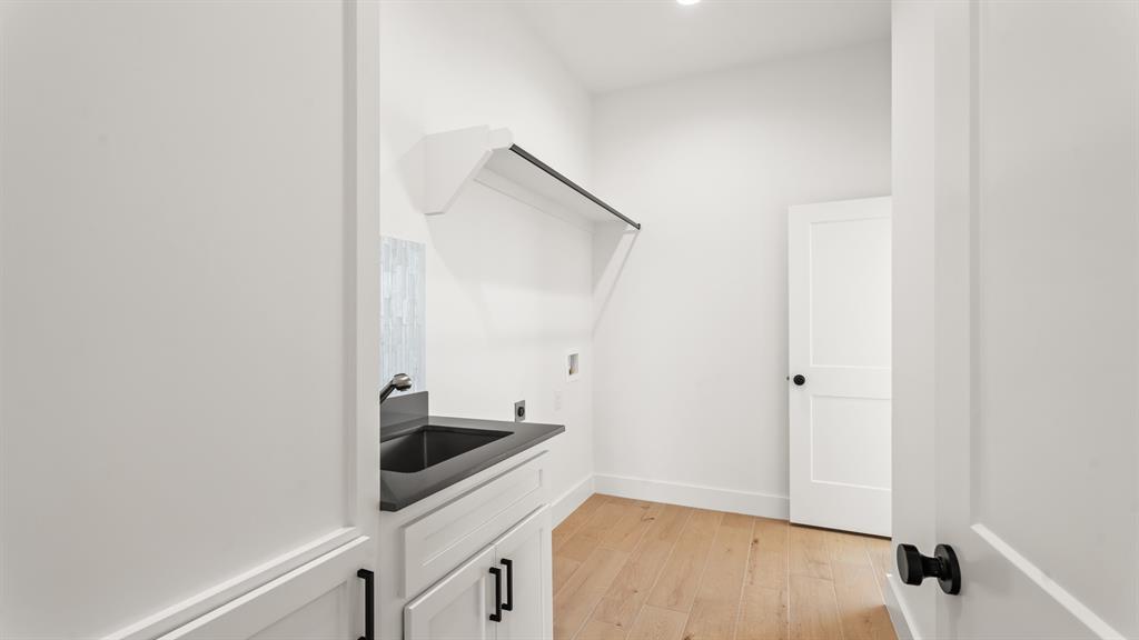 2500 Heathery Park Property Photo 25