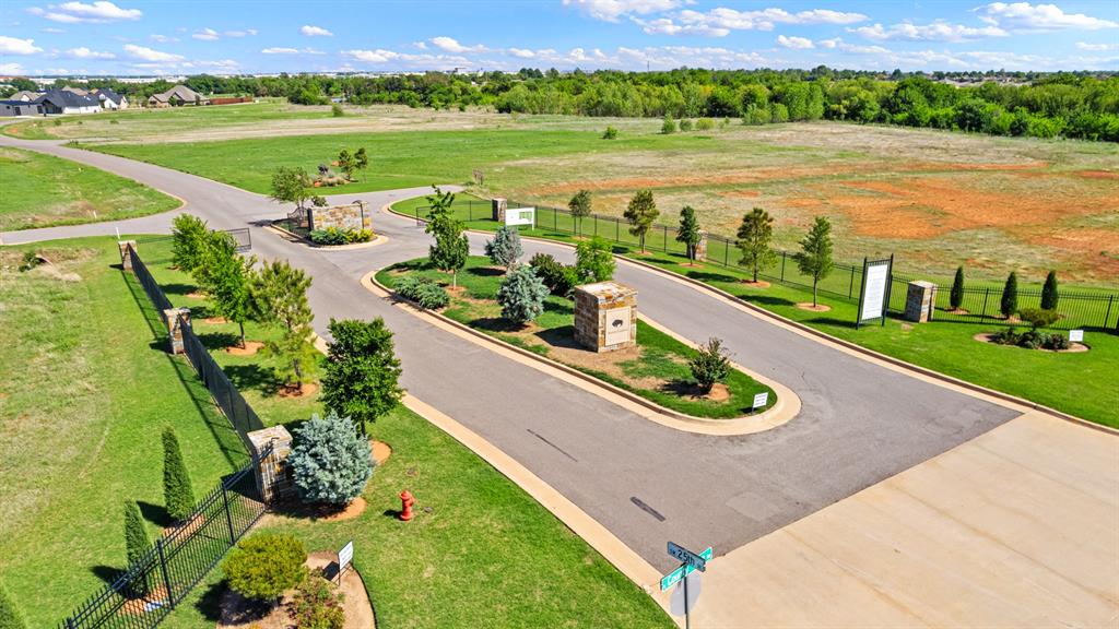 2500 Heathery Park Property Photo 45