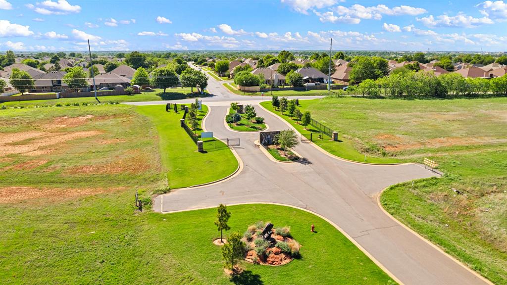 2500 Heathery Park Property Photo 48