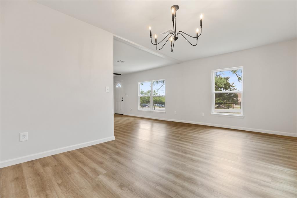 12717 Ne 36th Street Property Photo 5