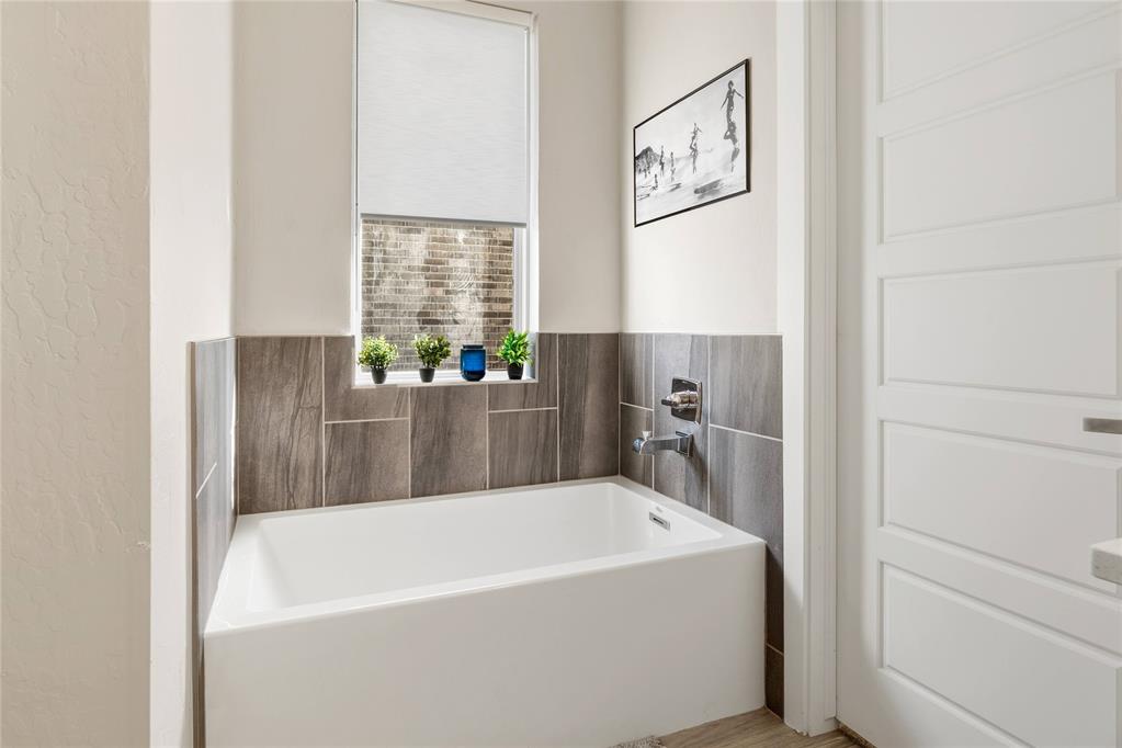 12913 Black Hills Drive Property Photo 21