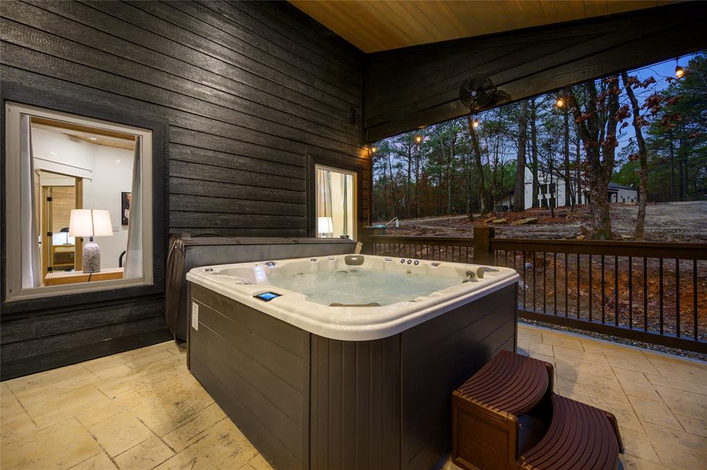 36 Soft Spring Trail Property Photo 18