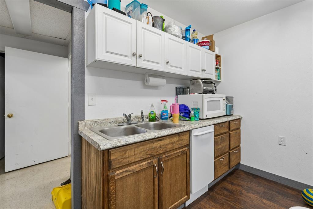 102 E Central Boulevard Property Photo 16