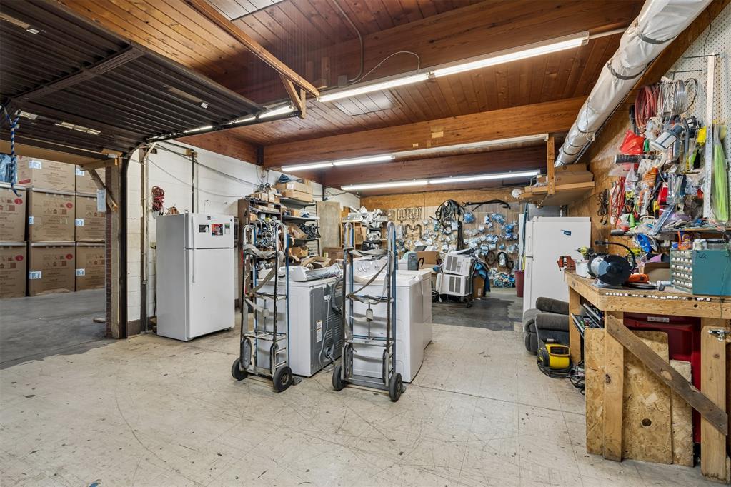 102 E Central Boulevard Property Photo 28