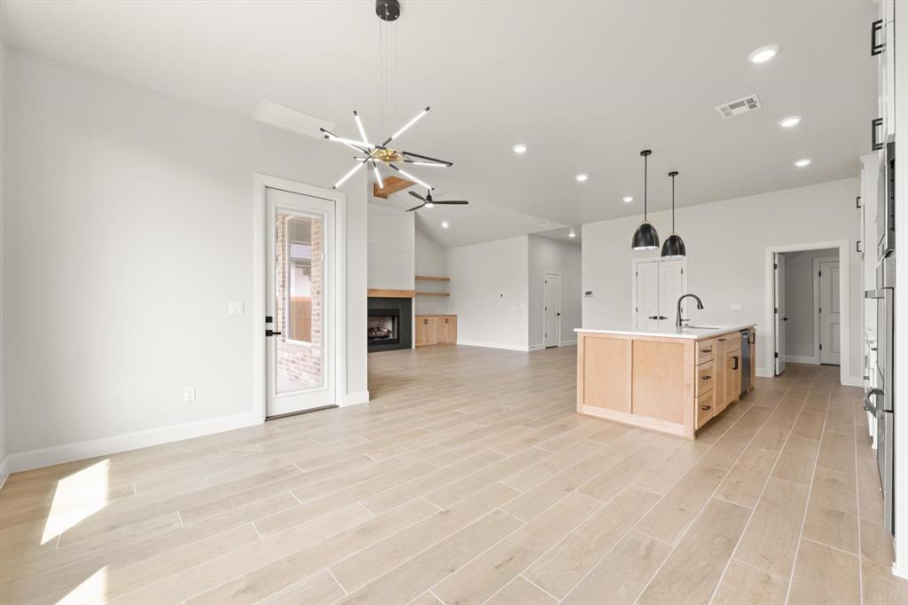 7108 Nw 154th Street Property Photo 16