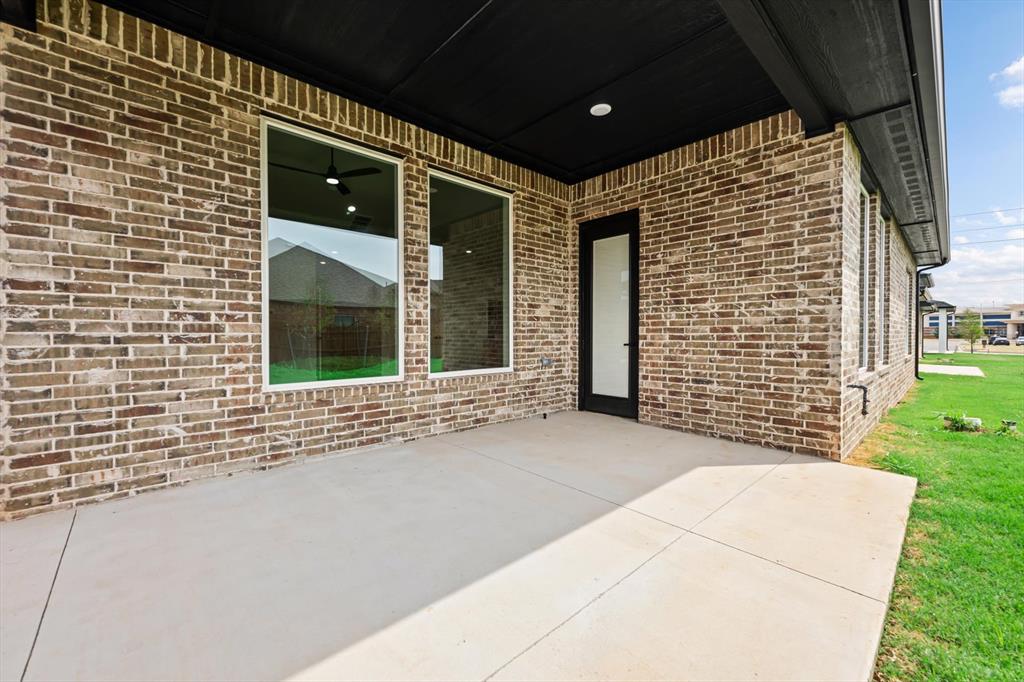 7108 Nw 154th Street Property Photo 44
