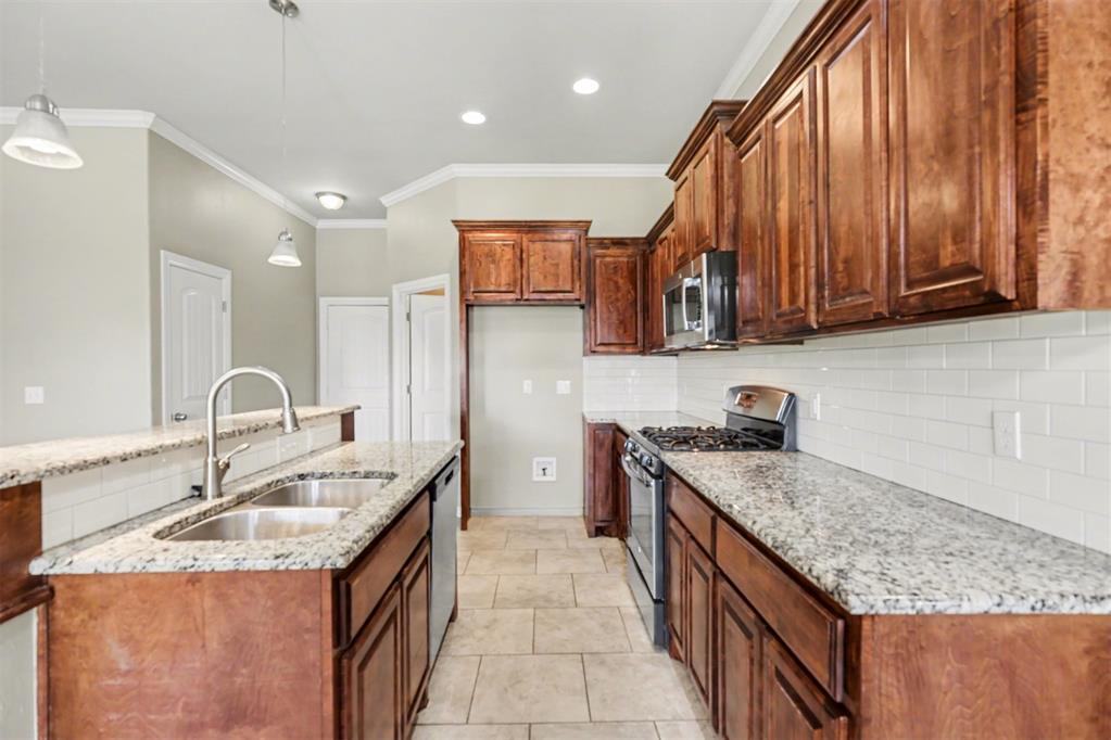 3224 Briargate Road Property Photo 7