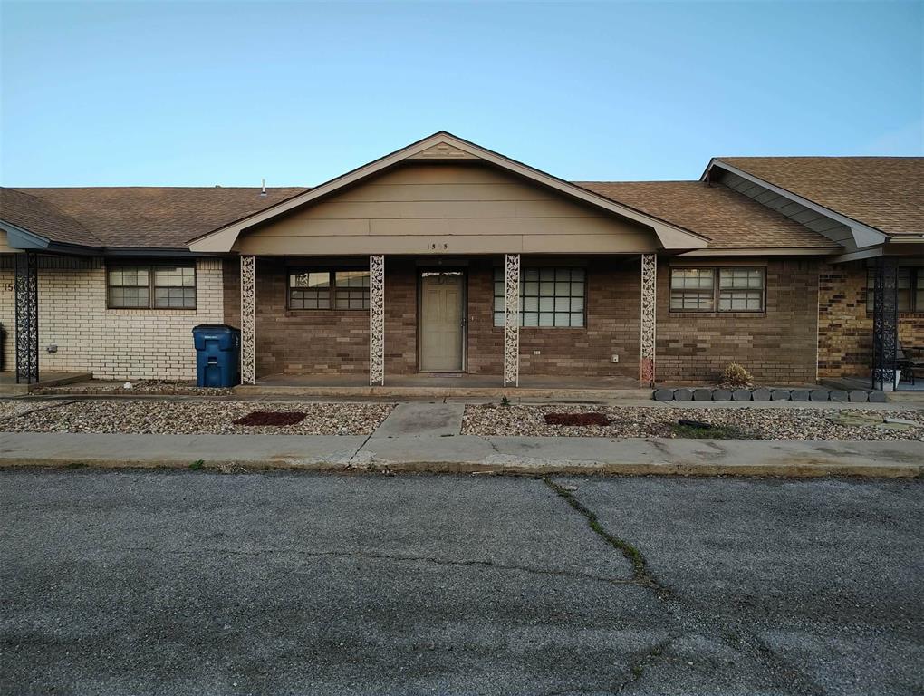 1505 Crestview Drive Property Photo 1