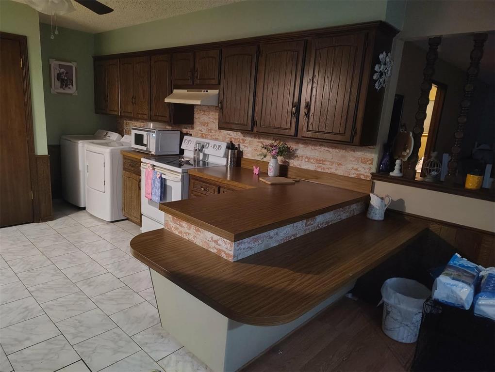 1505 Crestview Drive Property Photo 8