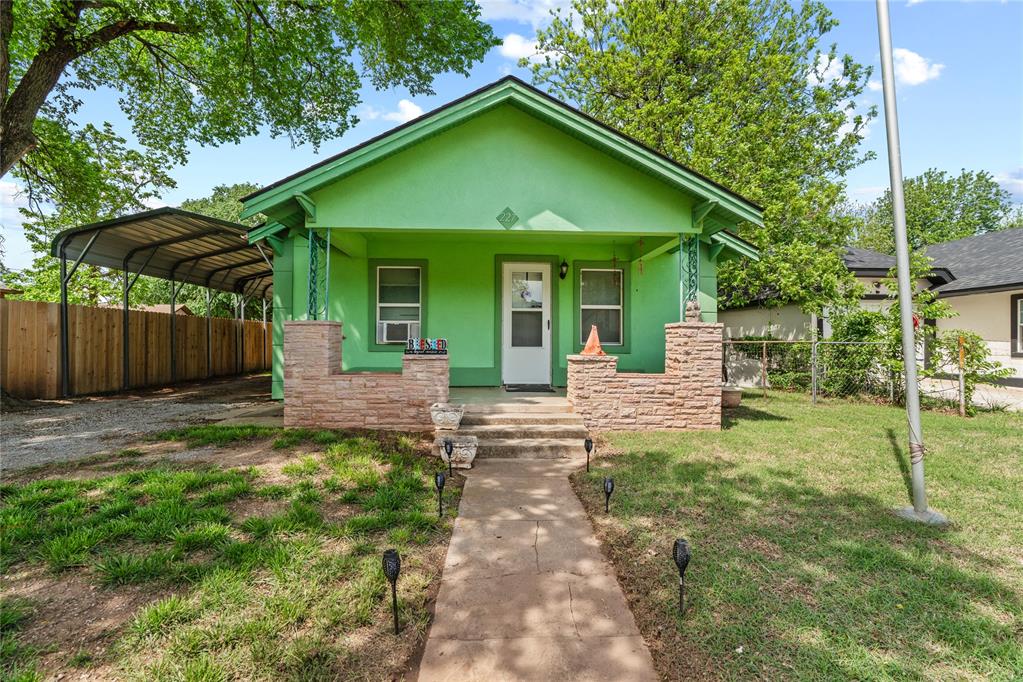 227 N K Avenue Property Photo 1