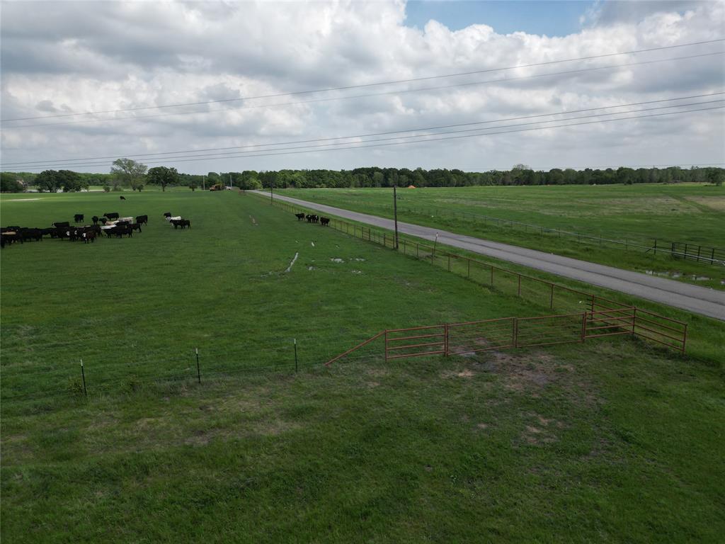 1225412 Property Photo 18