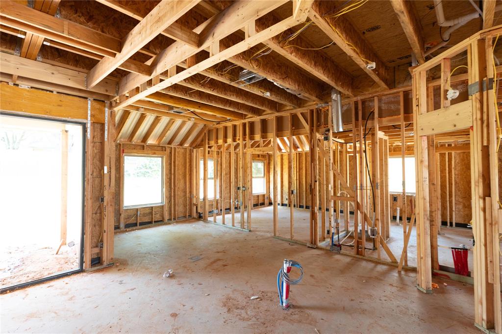 3205 Broadmoore Drive Property Photo 2