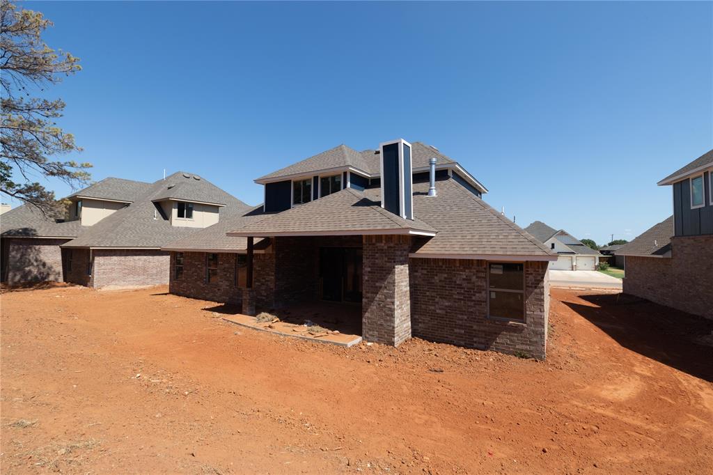 3205 Broadmoore Drive Property Photo 3