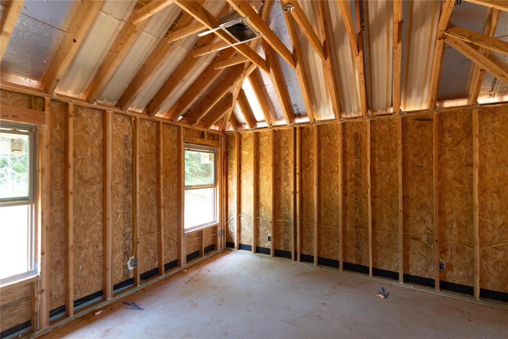3205 Broadmoore Drive Property Photo 4