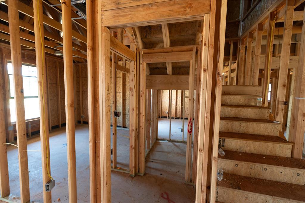 3205 Broadmoore Drive Property Photo 8